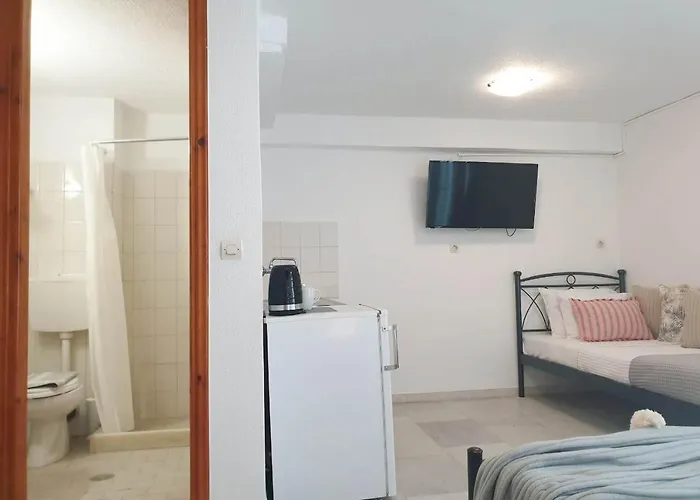 Anemos Town * Naxos City