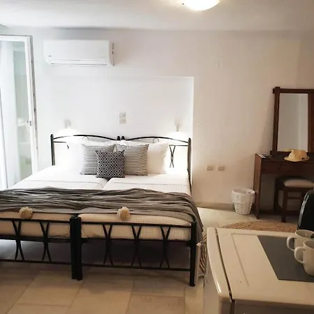 Anemos Town Apartment Naxos City