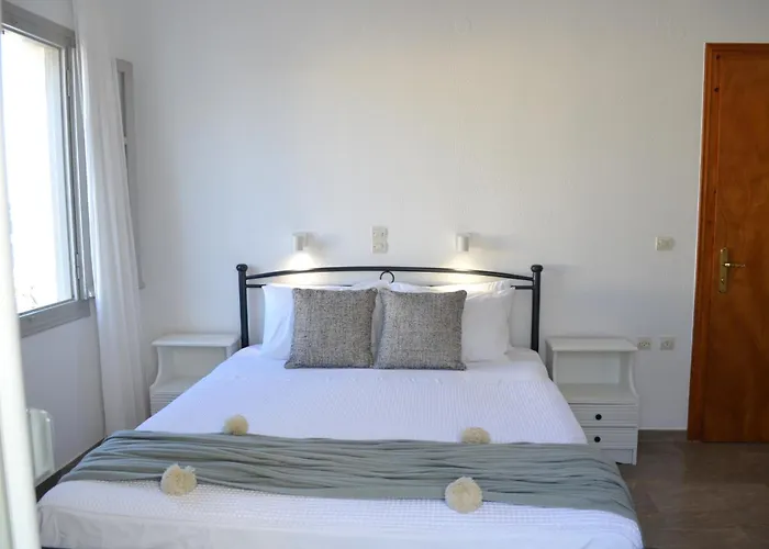 Anemos Town * Naxos City